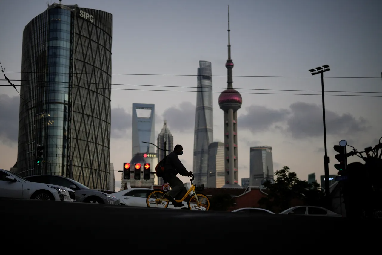 极不寻常!2026年中国七大危机罕见同框* 阿波罗新闻网