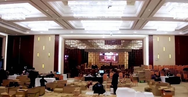 “官油子”落马:贪7亿工程,住1807平方豪宅 “官油子”落马:贪7亿工程,住1807平方豪宅